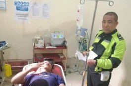 Ngebut Pemuda Pinrang Tabrak Dump Truk Parkir