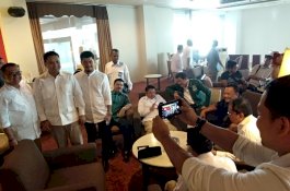 Bacalon Wali Kota Makassar 'Ramai-ramai' Serbu Pelantikan Gerindra Sulsel