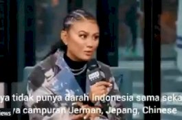 Gara-gara Ini Abu Janda Diserang Pendukung Agnez Mo