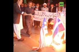 Protes Pembakaran Al-quran, Warga Pakistan Bakar Bendera Norwegia dan AS