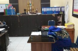 Menolak Diekspos, Andi Halwatia Penipu Jemaah Haji Ratusan Juta Melangkah Angkuh Lewati Polisi