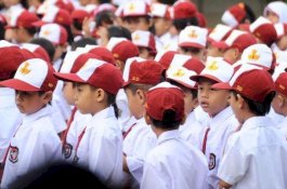 DRPD Makassar Dorong Pengadaan Seragam Sekolah Gratis