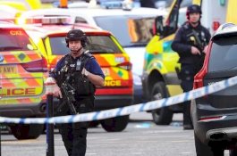 Polisi Tembak Mati Pria yang Menikam 2 Orang di London