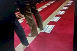 Viral Foto Saf Salat Ditandai Berdasarkan Jabatan, Ini Tanggapan Kementerian BUMN