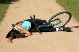 Gadis Jatuh dari Sepeda, Dilarikan ke RS dengan Helikopter, Tangan yang Putus Disimpan dalam Es