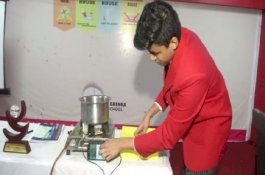 Belajar dari Lampu Minyak Tanah, Siswa SMA Ini Ciptakan Kompor Sekaligus Charger Ponsel