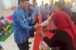 Peringati HUT Ke-48, Korpri Pangkep Bagi 50 Paket Sembako untuk Duafa