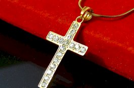 Tiga Pria Ditangkap Karena Mengajak Orang Pindah Agama