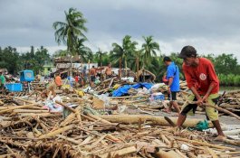 10 Orang Tewas Akibat Topan Kammuri di Filipina