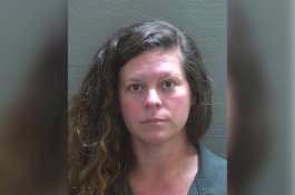 Bu Guru Ini Berhubungan Badan dengan Sahabat Anaknya Ratusan Kali