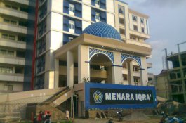 Puluhan Mahasiswa Masuk Kampus Unismuh, Bawa Parang hingga Airsofgun