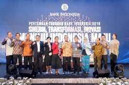 Bertemu Mantan Menteri Kelautan, Wagub Sulsel Minta Susi Air Layani Toraja dan Selayar