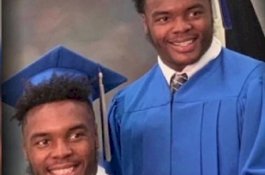 Dada Bintang Sepakbola Ini Berdarah, di Tangan Saudara Kembarnya Ada Pistol