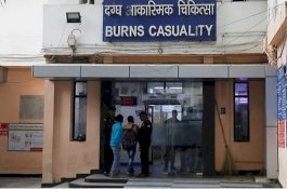 Korban Pemerkosaan yang Dibakar Hidup-hidup Telah Meninggal