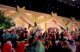 Antrean Panjang di Resepsi Pernikahan Putri Wabup Gowa