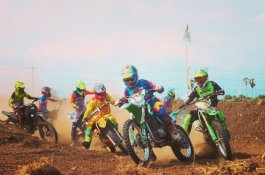 Kejuaraan Motokros Bupati Cup 2019 Jadi Hiburan Warga Jeneponto