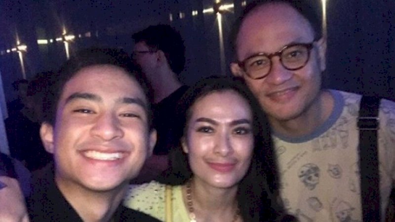 Iis Dahlia dan keluarga [Instagram]