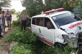 Kakek dan Cucu di Barru Tewas Dihantam Ambulans