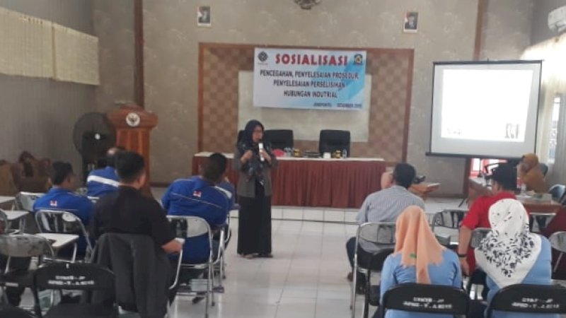 Disnaker Jeneponto Gelar Sosialisasi Penyelesaian Perselisihan Hubungan Industri