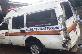 Ambulans dari Pinrang Kecelakaan di Pangkep, Satu Penumpang Tewas