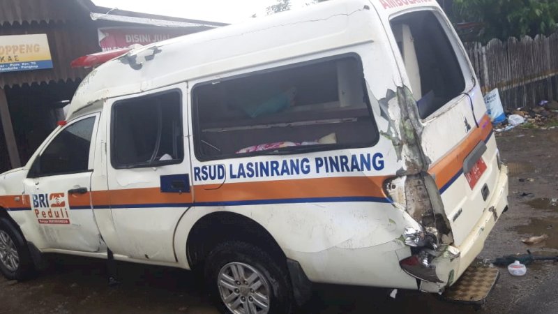 Ambulans dari Pinrang Kecelakaan di Pangkep, Satu Penumpang Tewas
