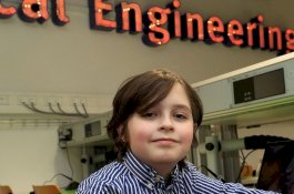 Orang Tua Ngambek karena Ujian Diubah, Bocah 9 Tahun Ini Gagal Pecahkan Rekor Sarjana Termuda