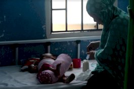 Ditinggal Pergi Ayahnya, Pengobatan Balita Gizi Buruk di Sidrap Digratiskan RS Arifin Nu'mang