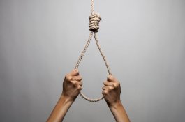 Usai Lihat Mayat Suami yang Tewas Bunuh Diri, Istri Pulang Gantung Diri Sama Putrinya