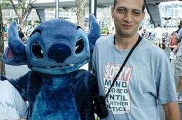 Beli Kondom, Pekerja Disney World Ditangkap Sebelum Perkosa Gadis 8 Tahun