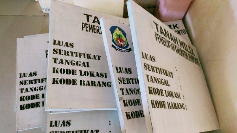 Papan bicara yang disiapkan Pemkab Jeneponto, untuk menertibkan rumah dinas milik negara.