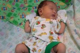 Bayi Mungil yang Ditemukan di Teras Masjid Gowa Hasil Hubungan Gelap?