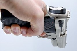 Tersangka Pembunuhan Ditembak Mati di Dalam Pengadilan