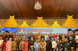 Pengukuhan KKSS, Andi Sudirman Ajak Kontribusi Pembangunan di Sulsel