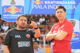 Usai Lawan Persib, Darije Langsung Terbang ke Belanda