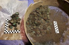 Koin Berusia 200 Tahun Senilai Rp7,2 M Ditemukan Selama Renovasi Bagunan