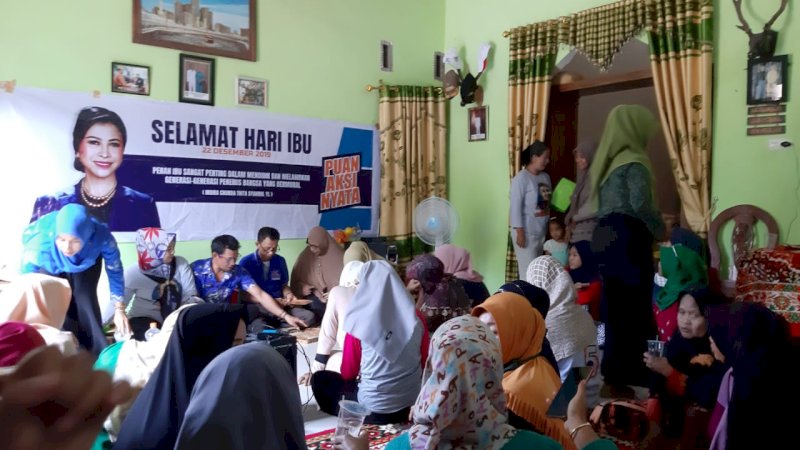 PUAN Aksi Nyata ICT, Bimbing Ibu-ibu di Gowa Ubah Sampah Jadi Uang