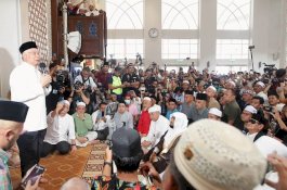 Najib Membuat 'Sumpah Laknat' Bahwa Ia Tak Perintahkan Bunuh Altantuya