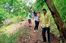 Intip Perjuangan Bidan Desa Ini, Telusuri Pelosok dengan Jalan Kaki