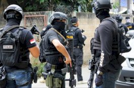 Anggota Densus 88 Ditusuk-tusuk Terduga Teroris