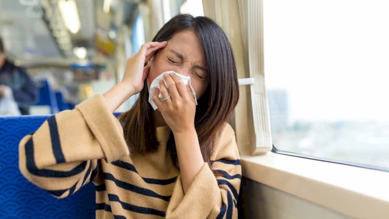 5 Cara Mengatasi Flu Saat Liburan