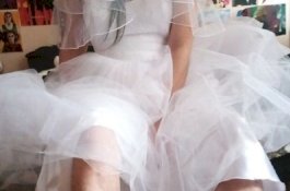 Perempuan Ini Menikah Setelah 7 Tahun Tak Cukur Bulu, Respons Ibu dan Suami Mengejutkan