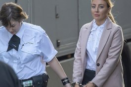 Termakan Rayuan, Sipir Cantik Ini Ditiduri Napi Perampok