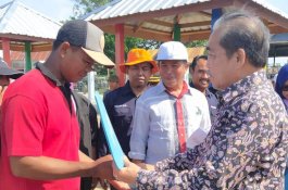 11 Kelompok Nelayan di Sidrap Terima Bantuan dan Asuransi Gratis