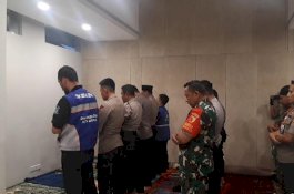 Gereja di Kota Ini Sediakan Musala untuk Petugas Muslim yang Berjaga