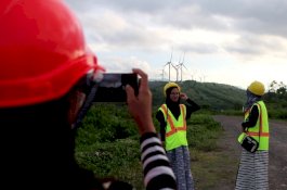 Tidak Perlu ke Belanda, Yuk Intip Keindahan Kiuncir angin Raksasa di Sidrap