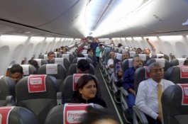 Lawan Anggota DPR dalam Pesawat, Penumpang Perempuan Ini Dielu-elukan sebagai Pahlawan