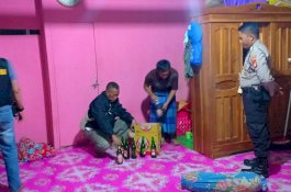 Polisi Sita Miras dari Warung Kopi di Lalliseng Wajo