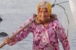 Namanya Tok Wan, Nelayan Wanita 104 Tahun yang Masih Melaut