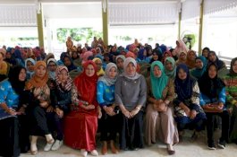 Bupati Barru dan Hasnah Syam Komitmen Perhatikan Kesejahteraan Penyuluh KB