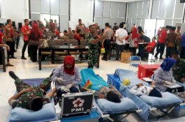 Warga Ramaikan Donor Darah Pemkab Gowa